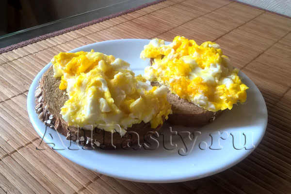 Бутерброд с яйцом Бутерброд с яйцом